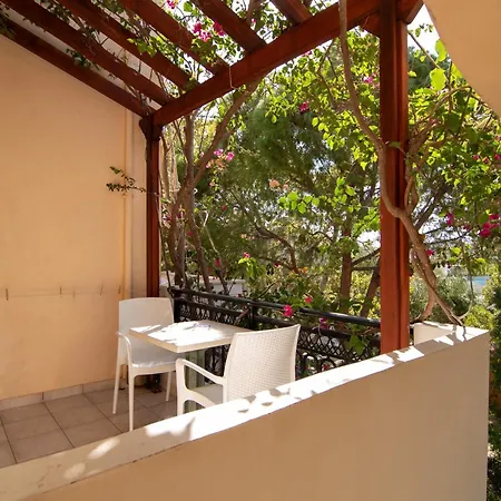 Apartamento Virginia Palaiochora